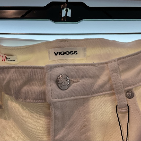 Vigoss Women's Stevie Off White Straight Leg Crop Jeans - Picture 7 of 10